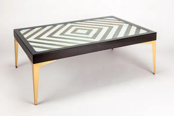 Журнальный столик с ромбовидным рисунком Иллюзия